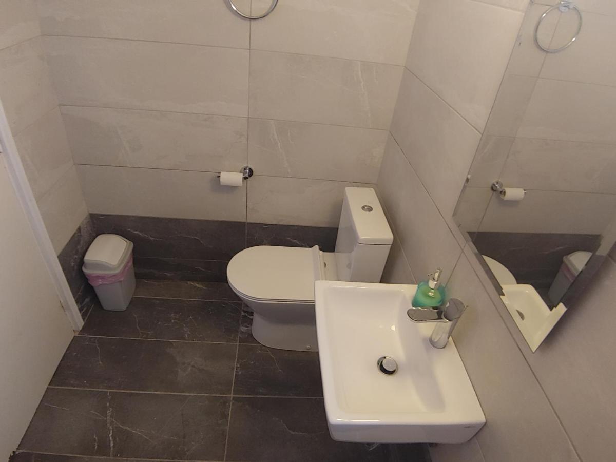 Luxury Apartment In Light House Beach Paphos Kültér fotó