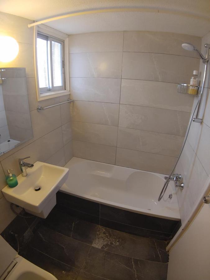 Luxury Apartment In Light House Beach Paphos Kültér fotó