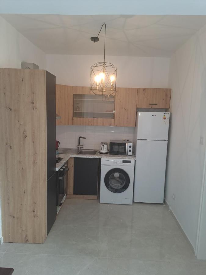 Luxury Apartment In Light House Beach Paphos Kültér fotó
